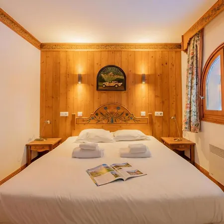 Le Cristal Mb8 Mountain View, Pool, Parking & Wifi - Happy Apartment Chamonix